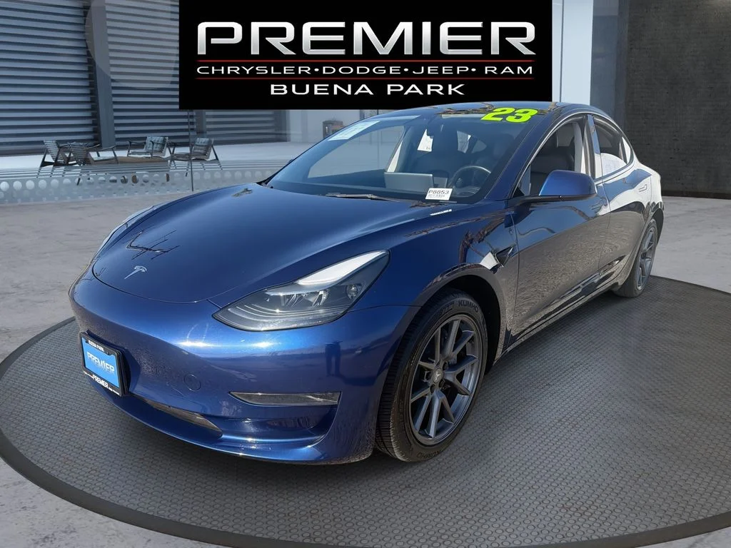 2023 Tesla Model 3 -'s photo