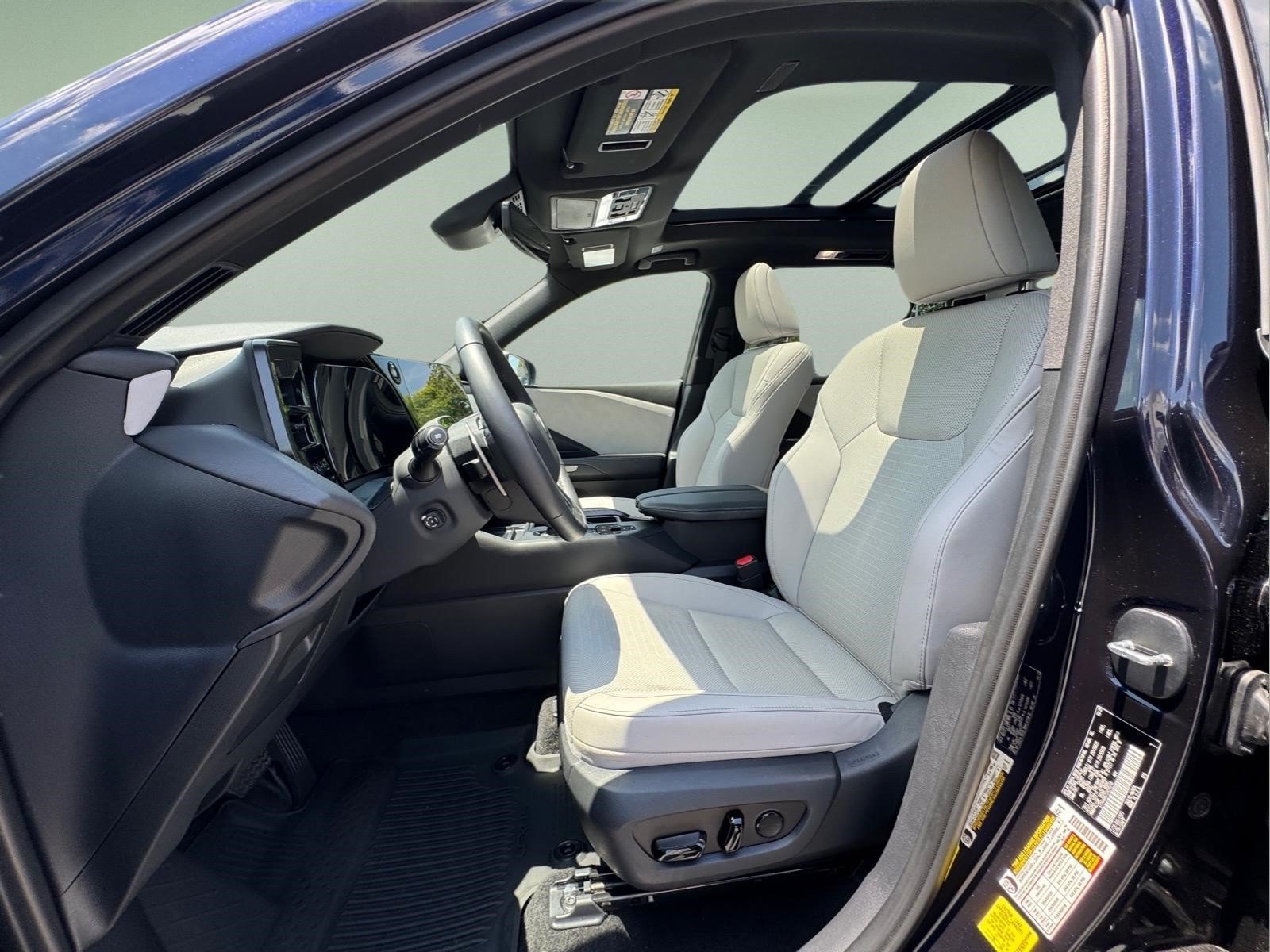 Used 2025 Mica Lexus TX 350 Premium image 20