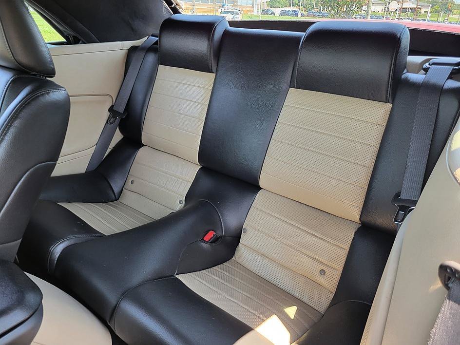 Used 2008 Torch Red Clearcoat Ford GT Premium image 13