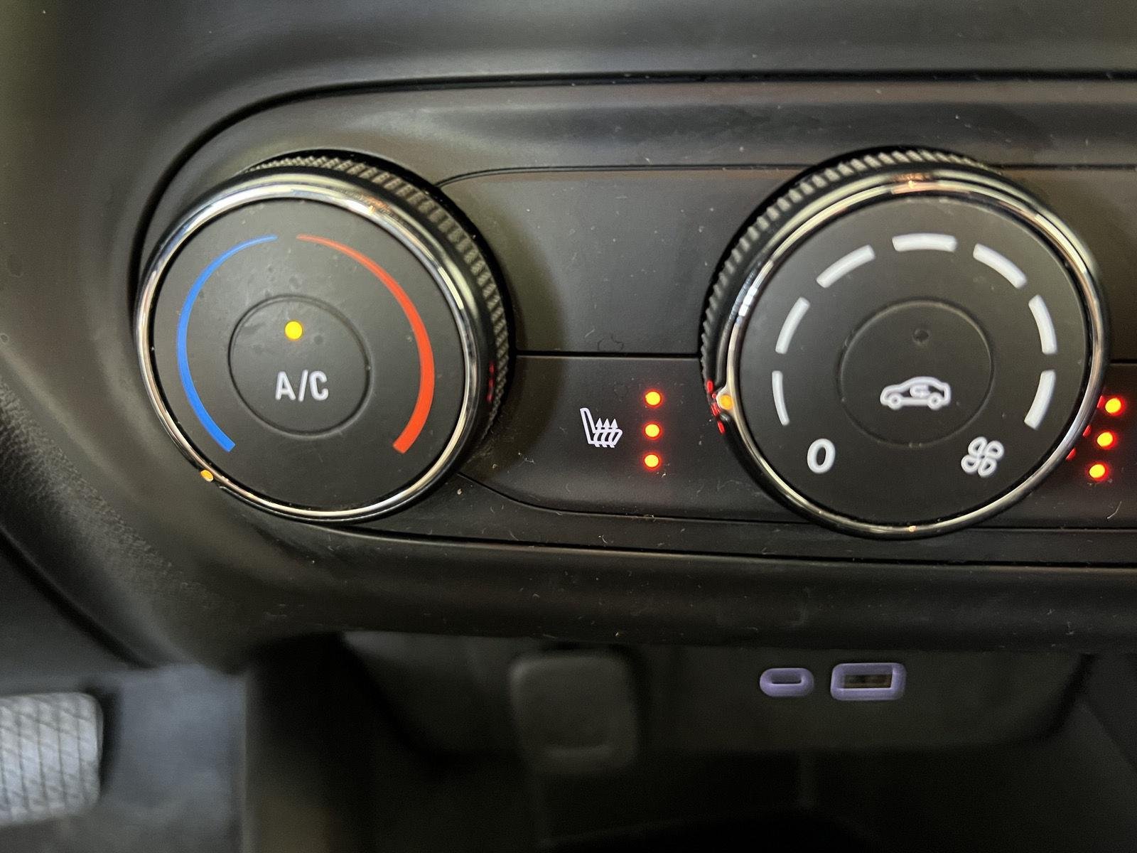 Used 2024 Summit White Chevrolet 1RS image 16