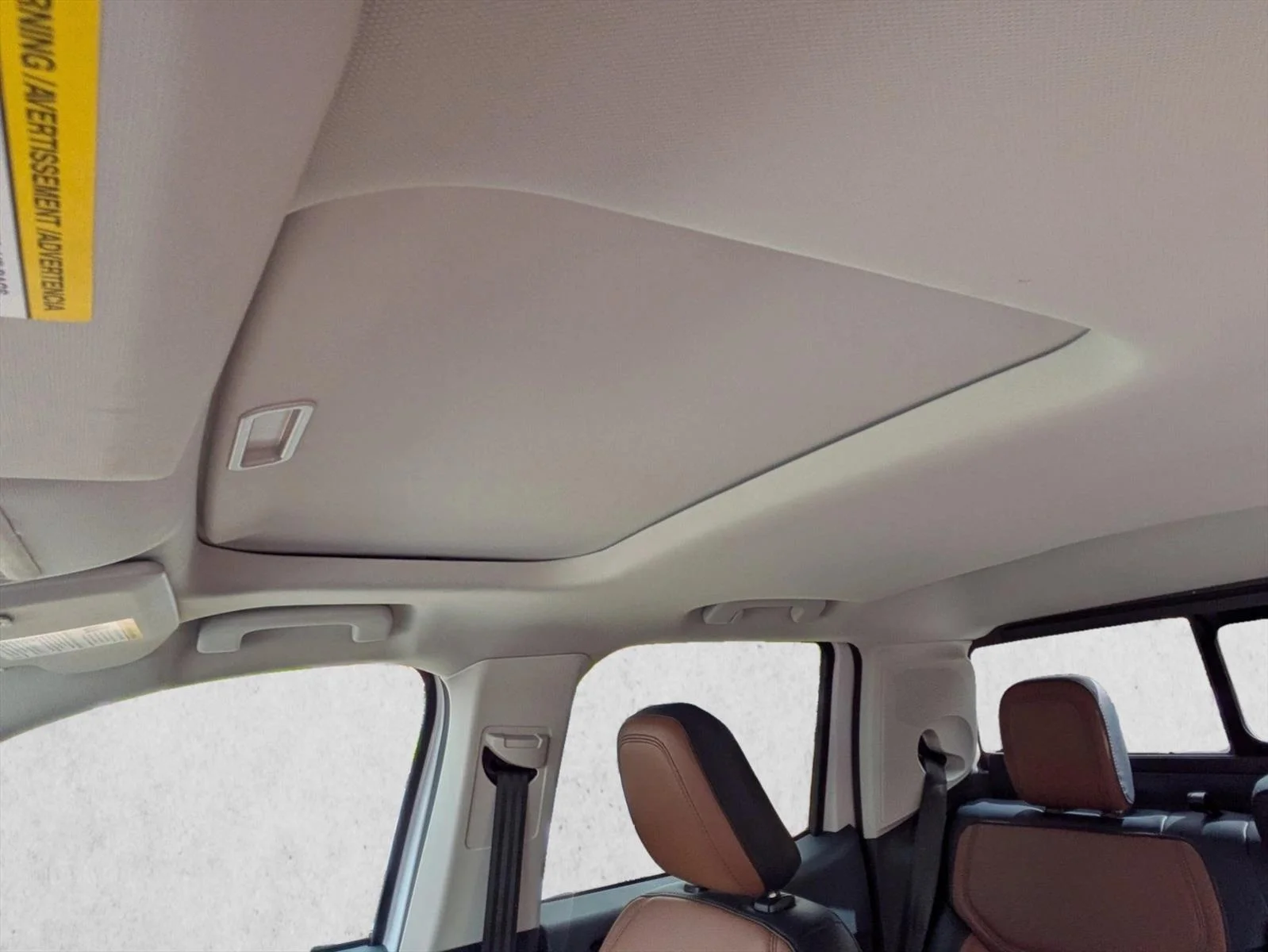 Used 2022 Oxford White Clearcoat Ford LARIAT image 22