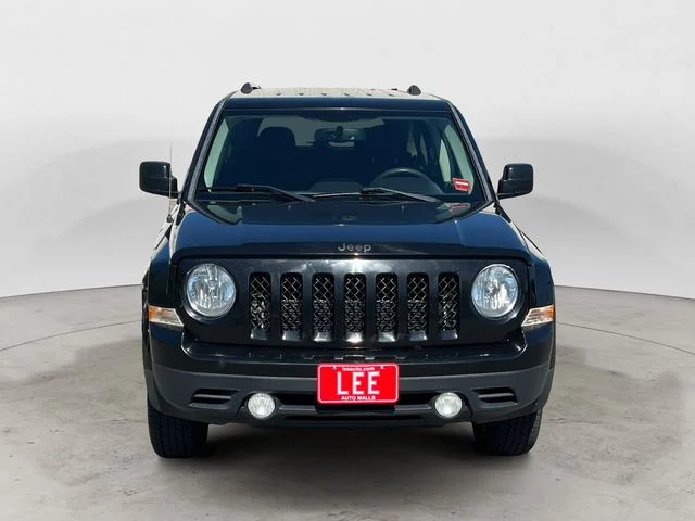 Used 2015 Black Jeep Altitude image 8