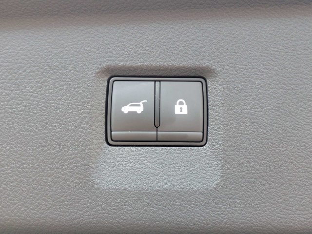 Used 2025 Gray INFINITI LUXE image 13