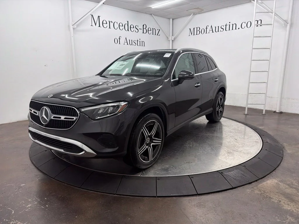 New 2027 Gray Mercedes-Benz GLC 300 image 3