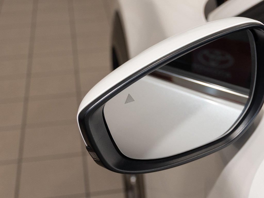 2024 Mazda CX-30 Premium - Photo 6