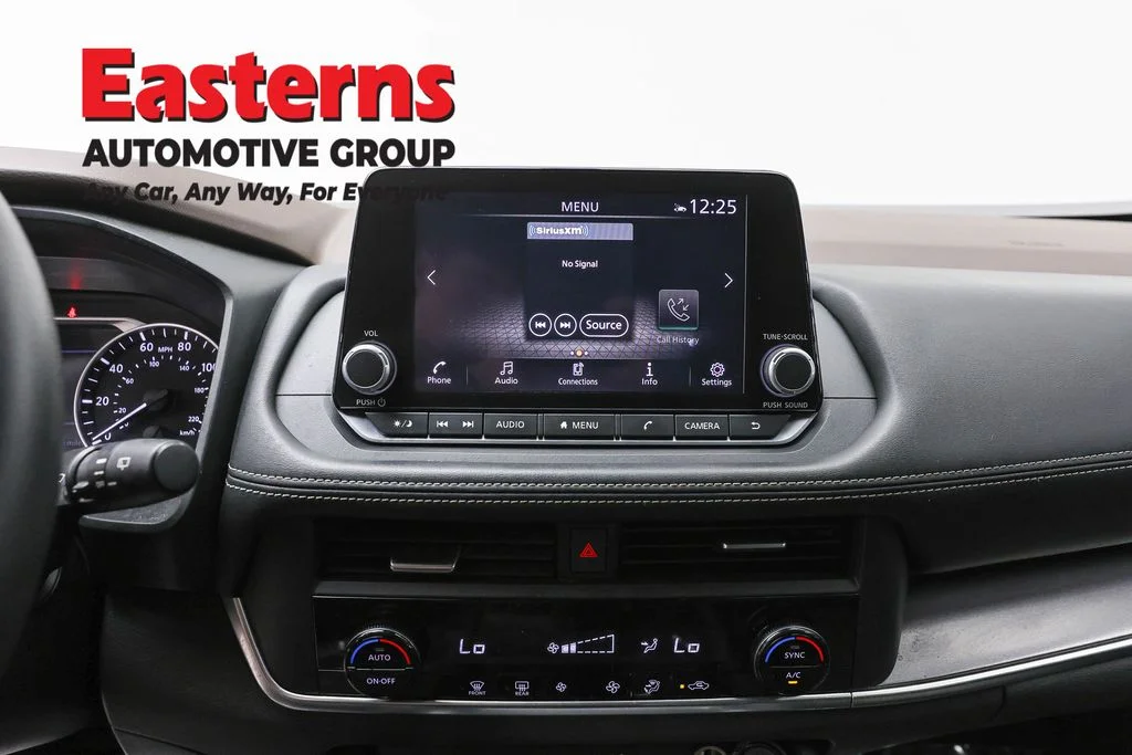 Used 2023 Gray Nissan SV image 11
