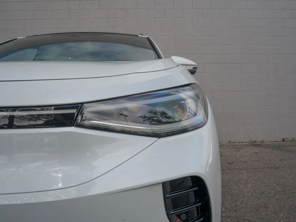 Used 2023 White Volkswagen Pro S image 11