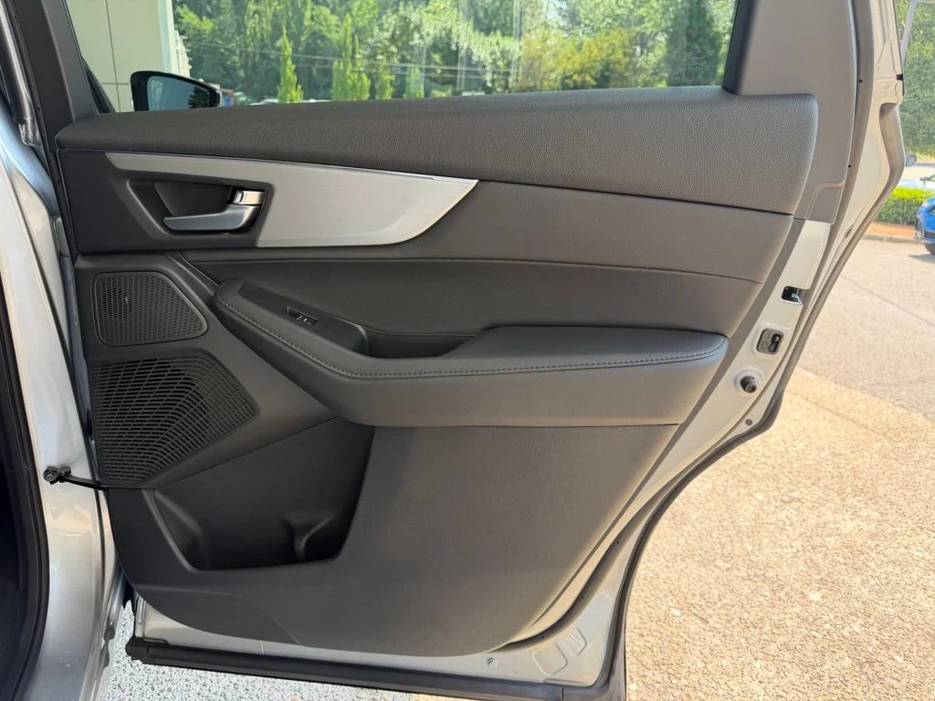New 2026 Solar Silver Metallic Acura Base image 29