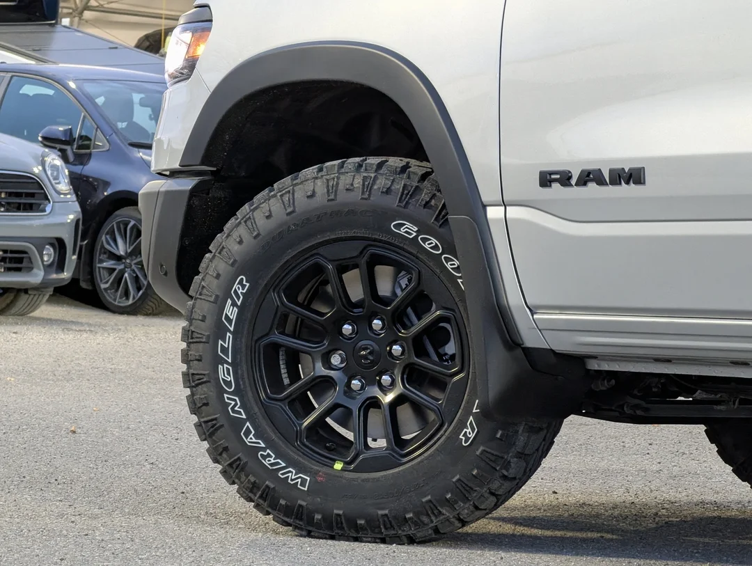 New 2027 Silver RAM Rebel - - Rebel X Pkg - Level 2 Grp - Pano Sunroof - Harman/Kardon Audio & More! image 9