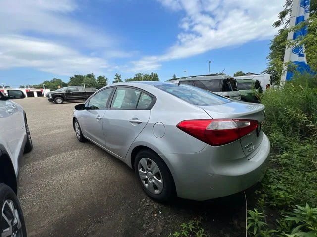 Used 2016 Silver Kia LX image 7