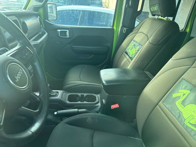 Used 2018 Green Jeep Unlimited Sport S image 3