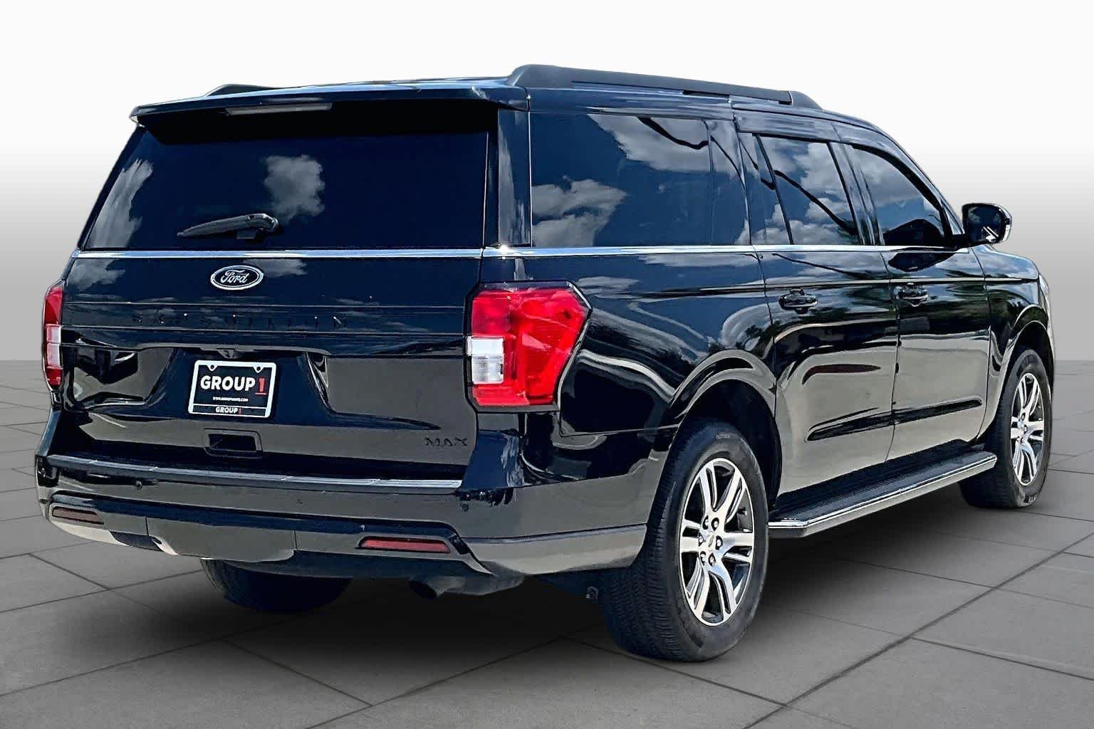 Used 2022 Agate Black Metallic Ford XLT image 13
