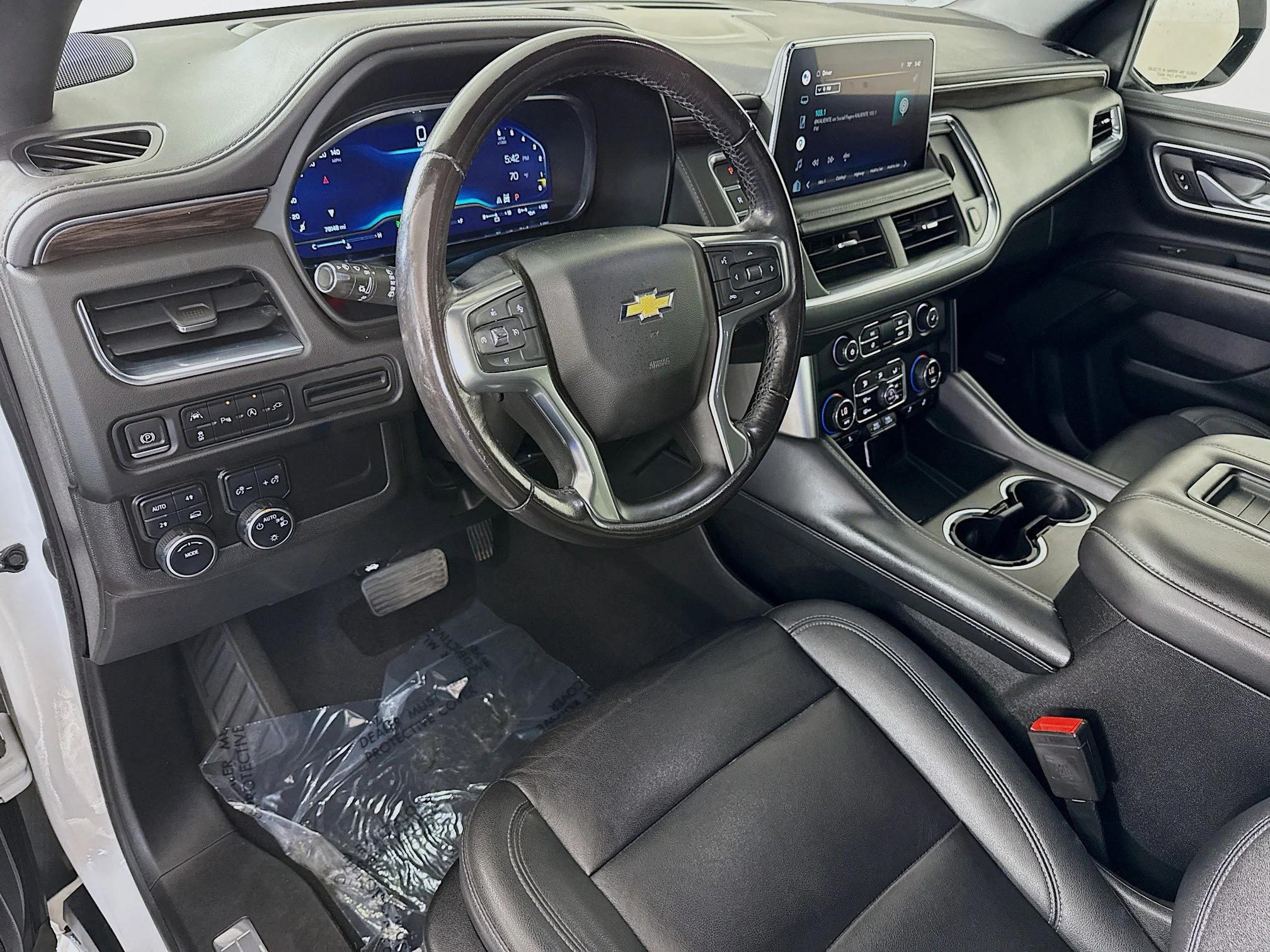 Used 2022 Summit White Chevrolet LT image 19