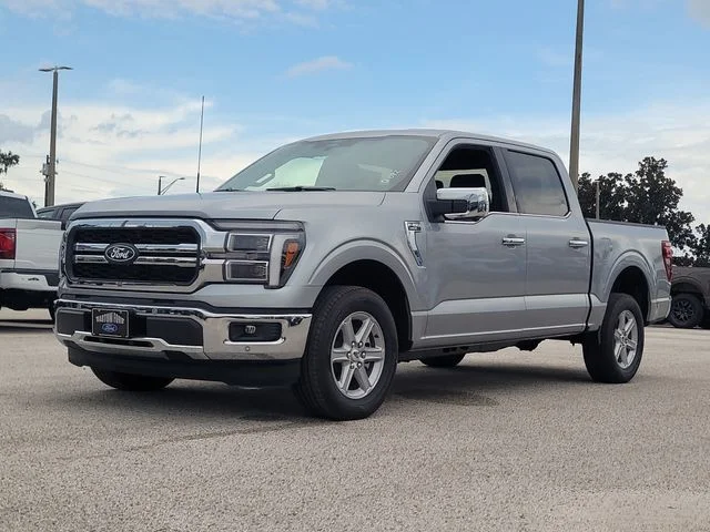 New 2026 Silver Metallic Ford Lariat image 32