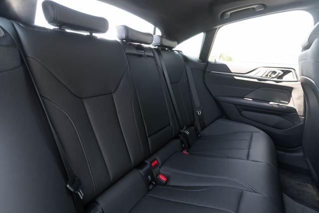 New 2026 Skyscraper Grey Metallic BMW xDrive40 image 35
