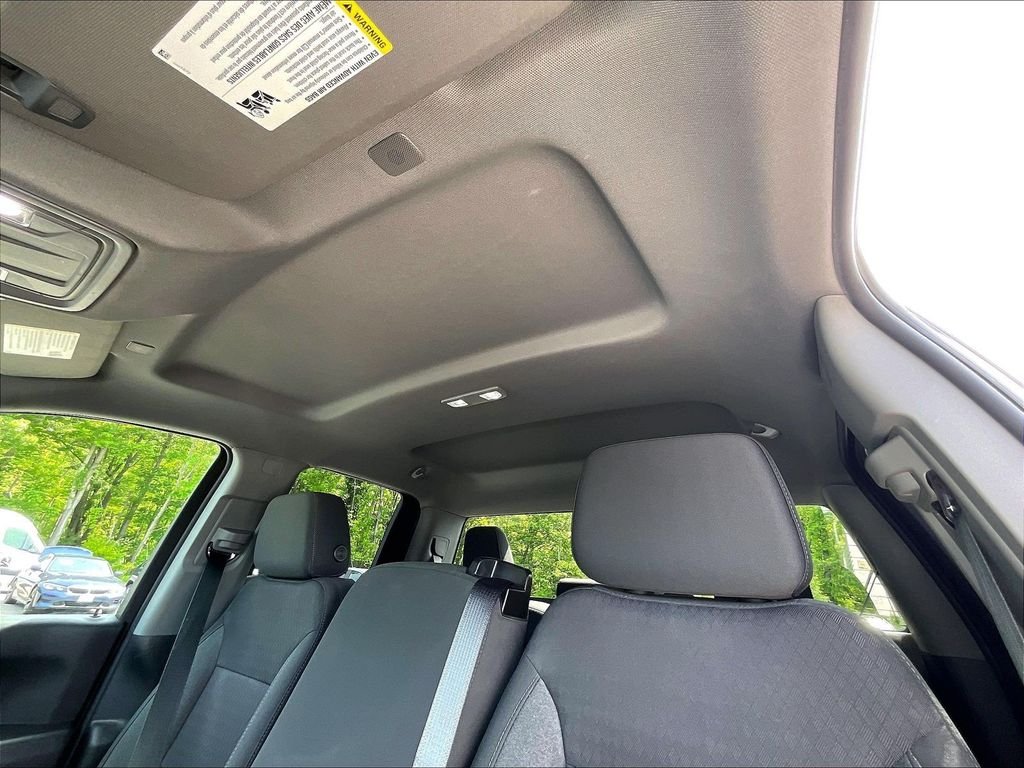 Used 2022 White GMC Pro image 7