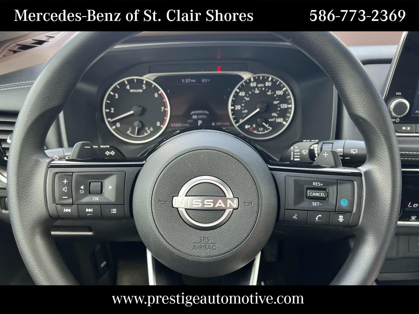 Used 2022 Gray Nissan SV image 21