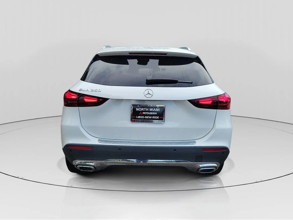 Used 2025 White Mercedes-Benz GLA 250 image 6