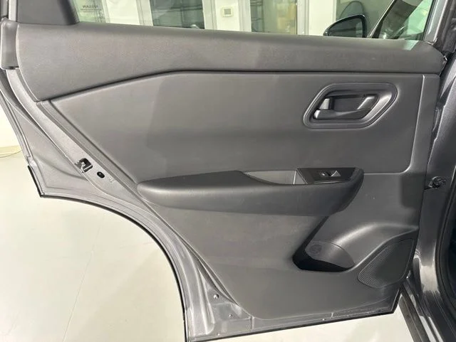 Used 2024 Gray Nissan S image 15
