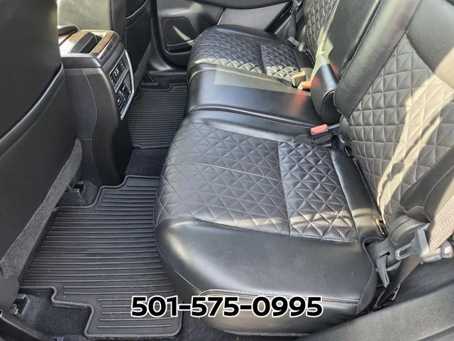 Used 2022 Gray Nissan Platinum image 12