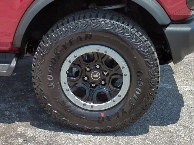 New 2026 Ruby Red Metallic Tinted Clearcoat Ford Outer Banks® image 11
