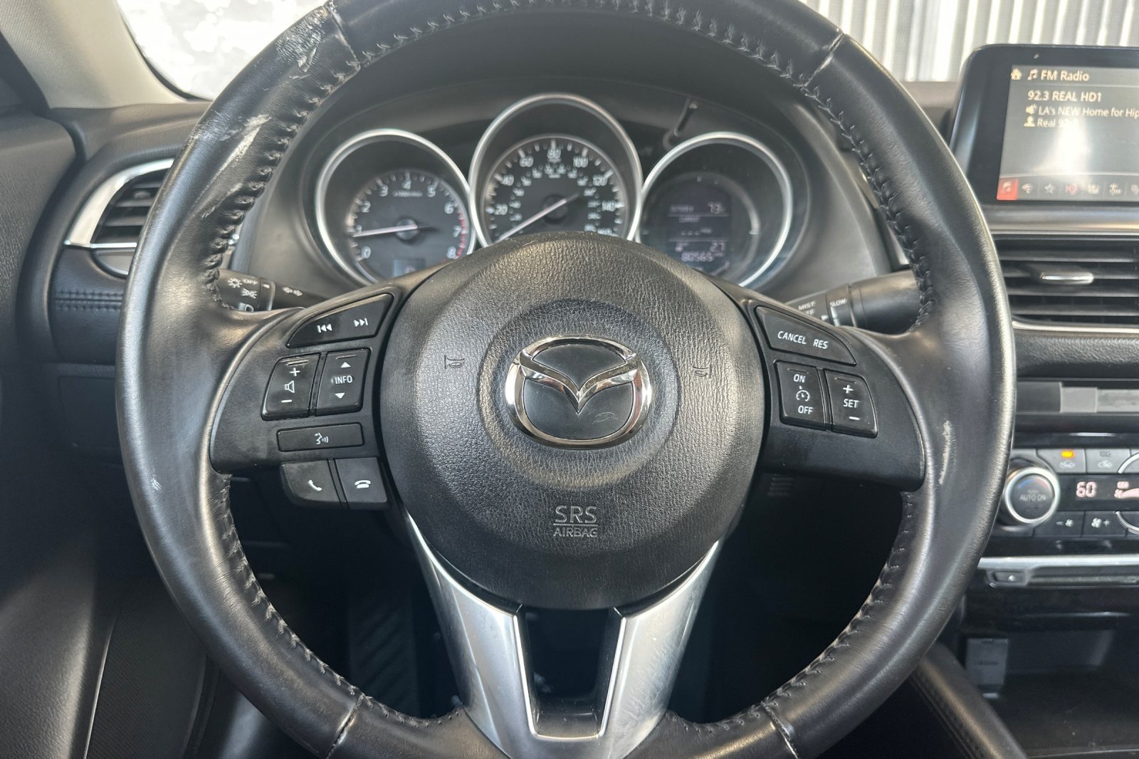 Used 2016 SNOWFLAKE WHITE PEAR Mazda i Touring image 21
