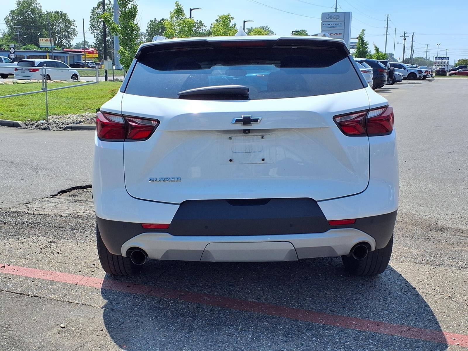 Certified Used 2021 Summit White Chevrolet LT image 3