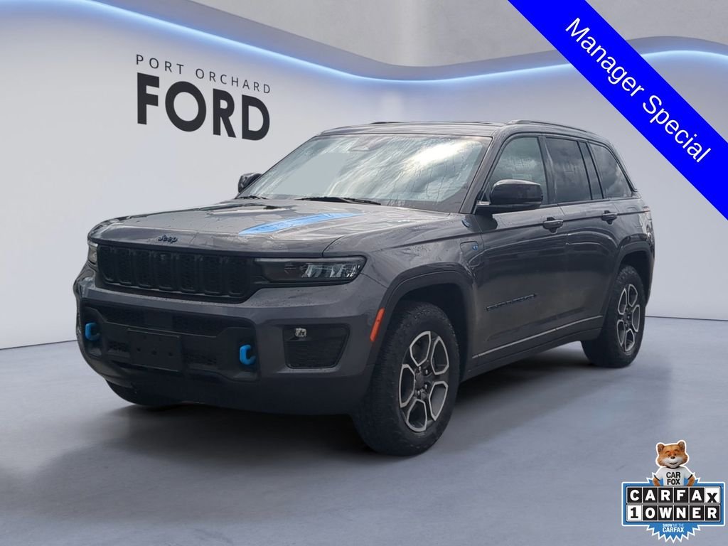 Used 2023 Gray Jeep Trailhawk 4xe image 1