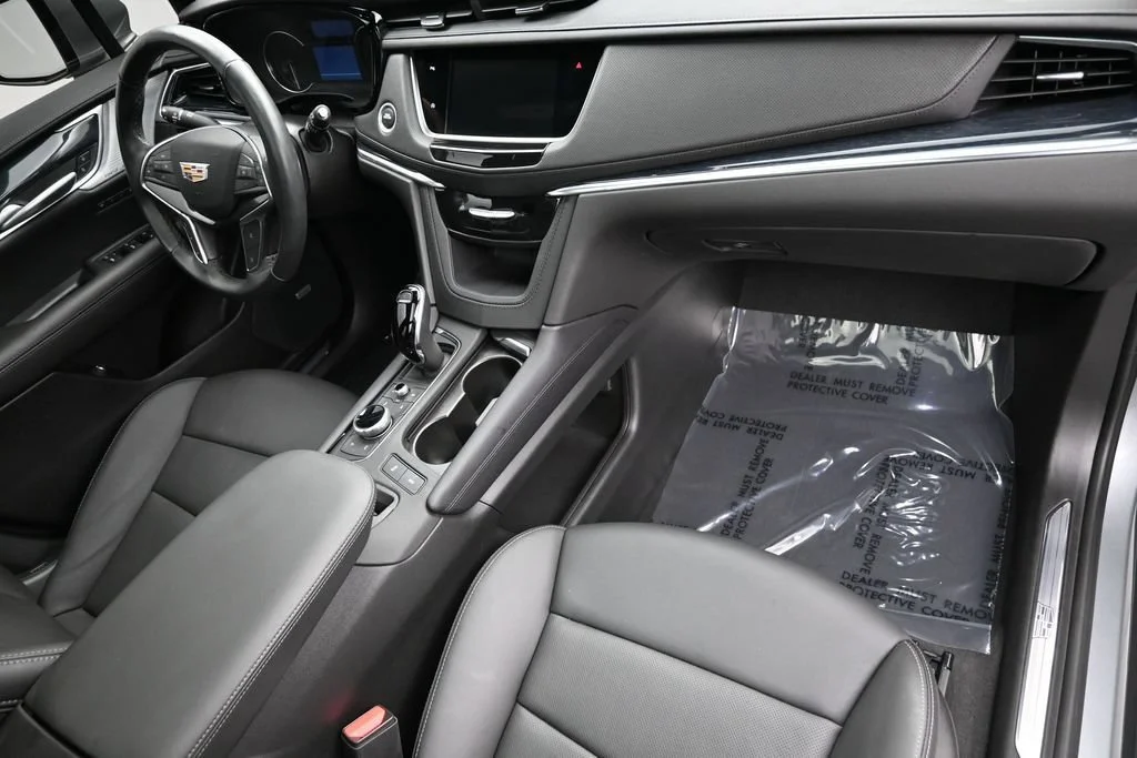 Used 2024 Argent Silver Metallic Cadillac Premium Luxury image 30