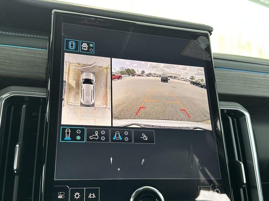 2026 GMC Acadia Denali - Photo 27