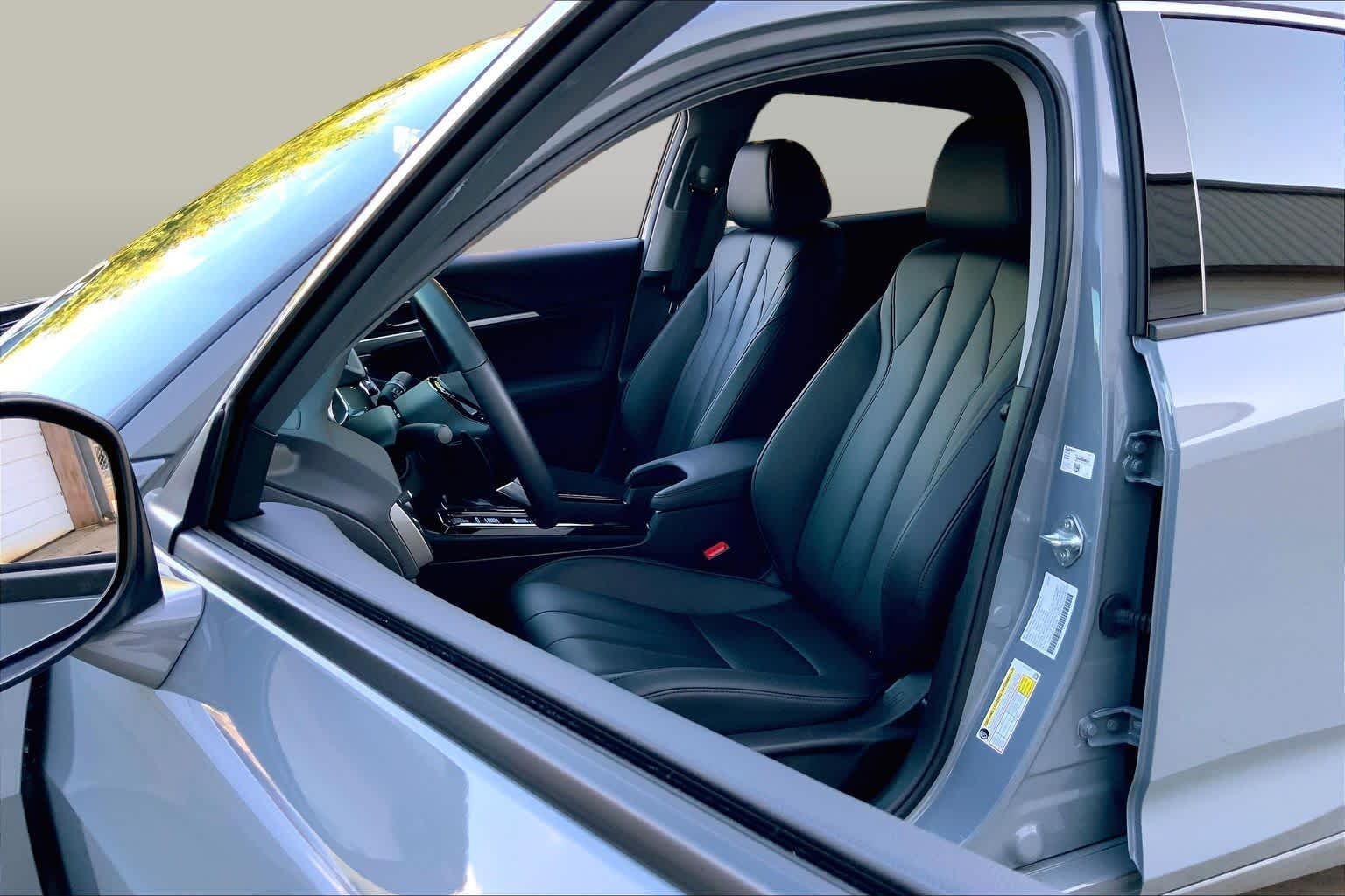 Used 2026 Urban Gray Pearl Acura  image 8