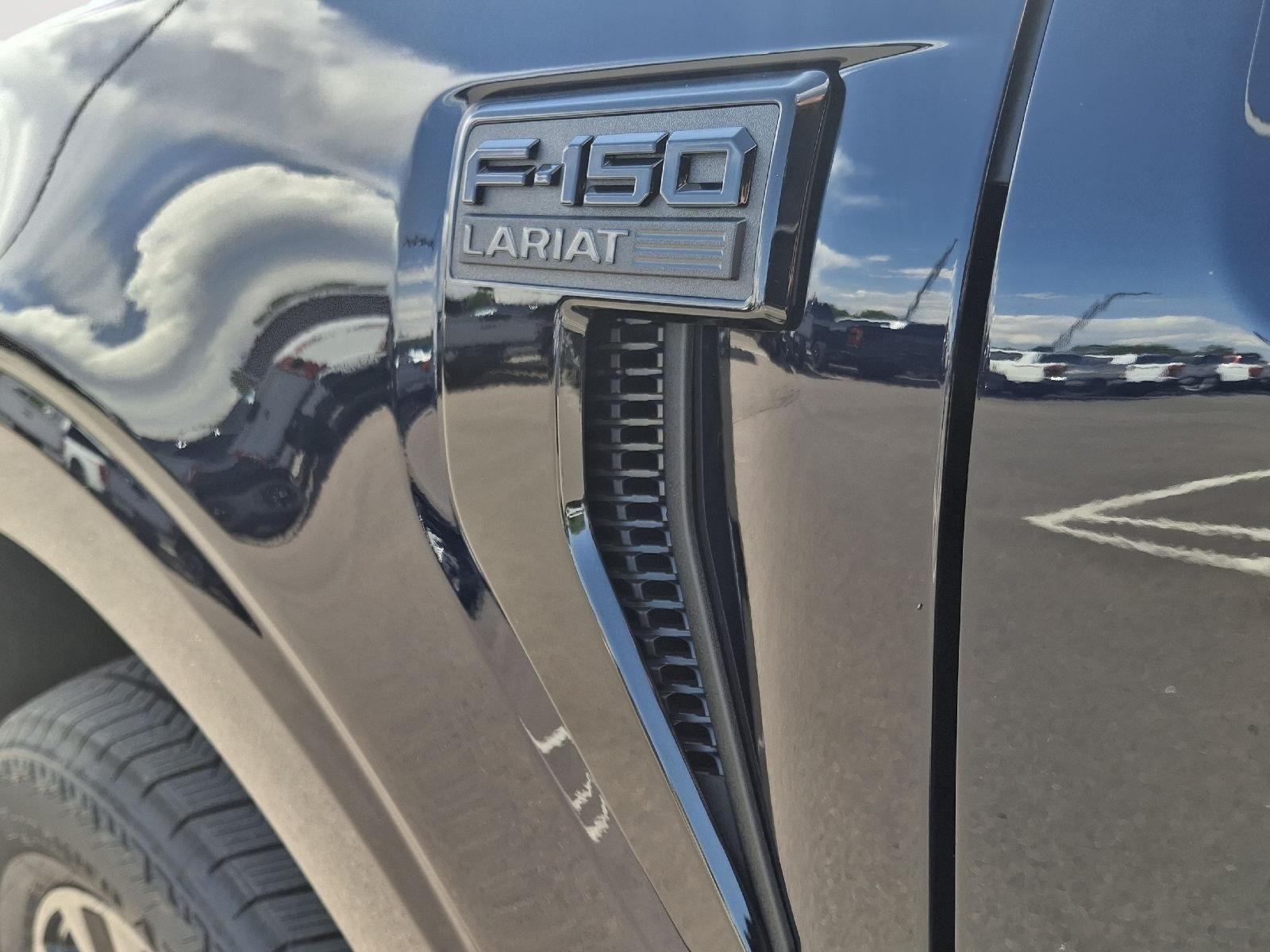 New 2026 Argon Blue Metallic Ford LARIAT image 37