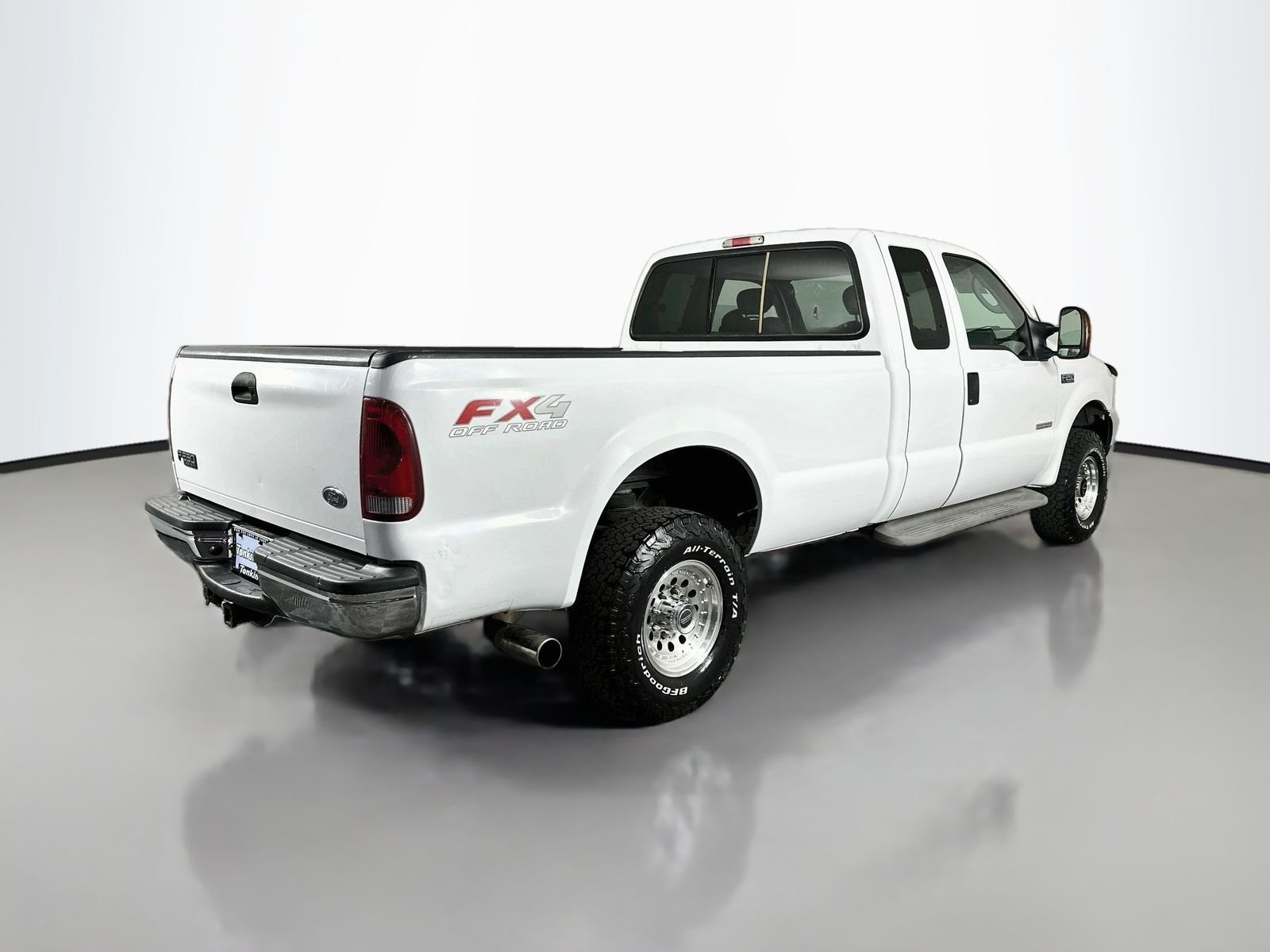 Used 2004 Oxford White Clearcoat Ford Lariat image 8