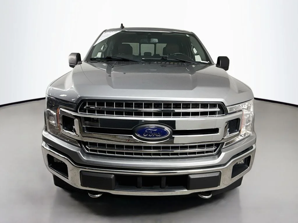 Used 2020 Magnetic Metallic Ford XLT image 2