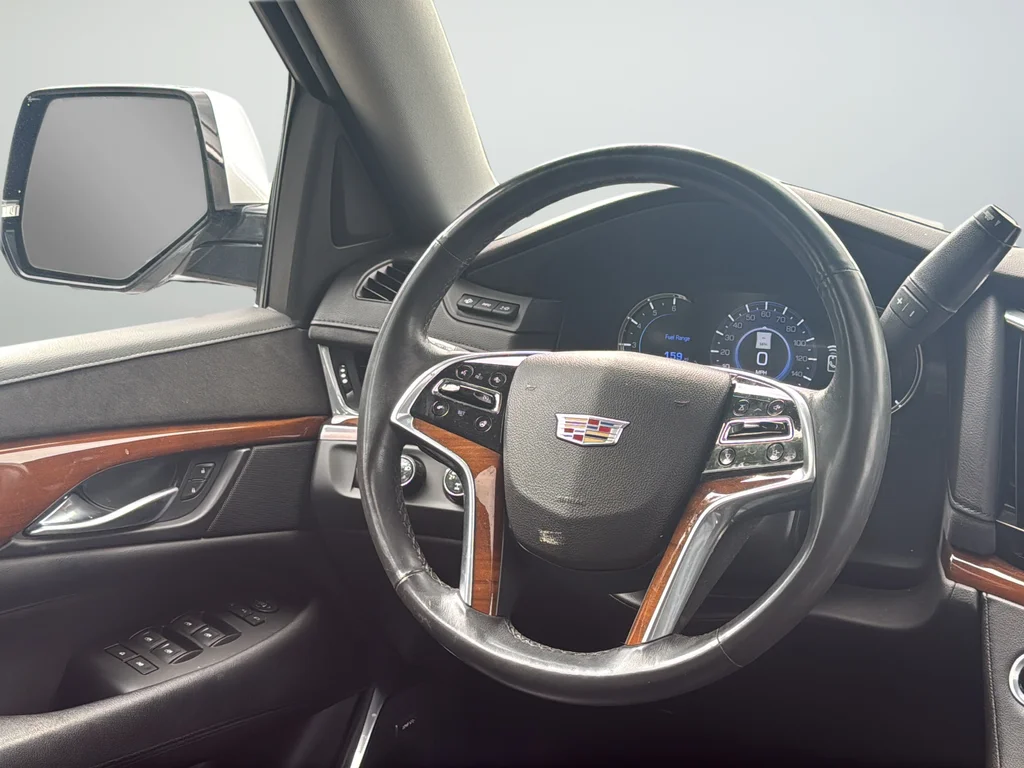 Used 2017 Silver Cadillac Premium image 35