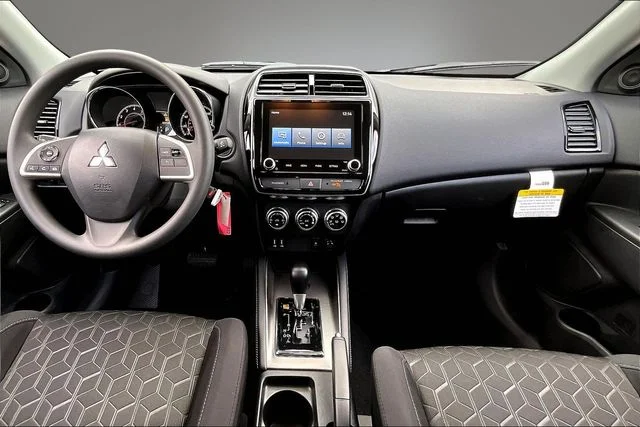 New 2026 Gray Mitsubishi 2.0 ES image 5