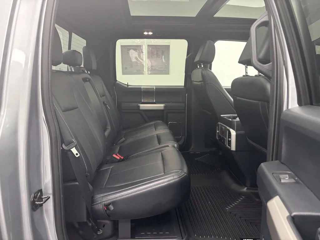 Used 2022 Silver Ford Lariat image 41