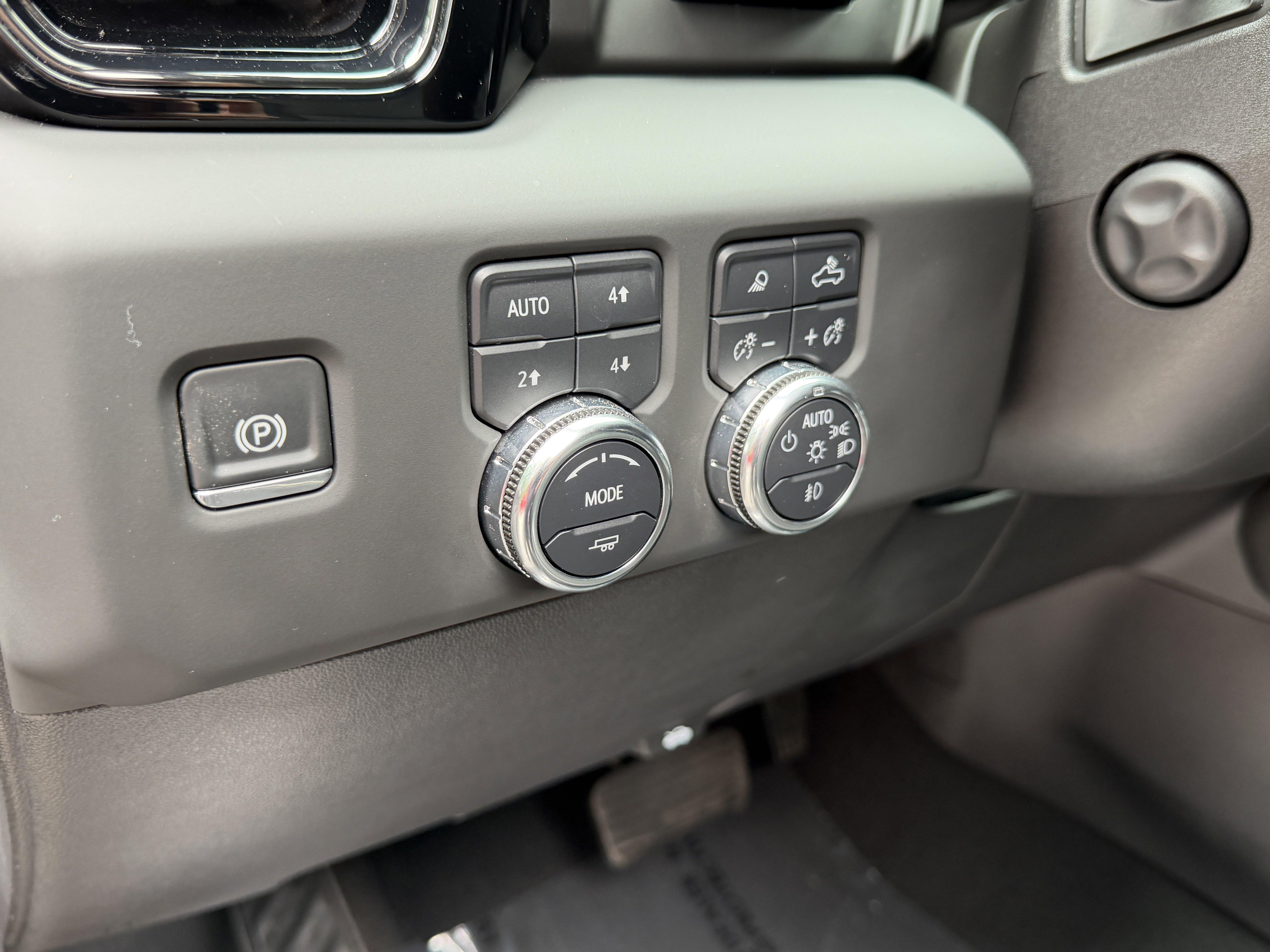 2024 GMC Sierra 1500 AT4X - Photo 15
