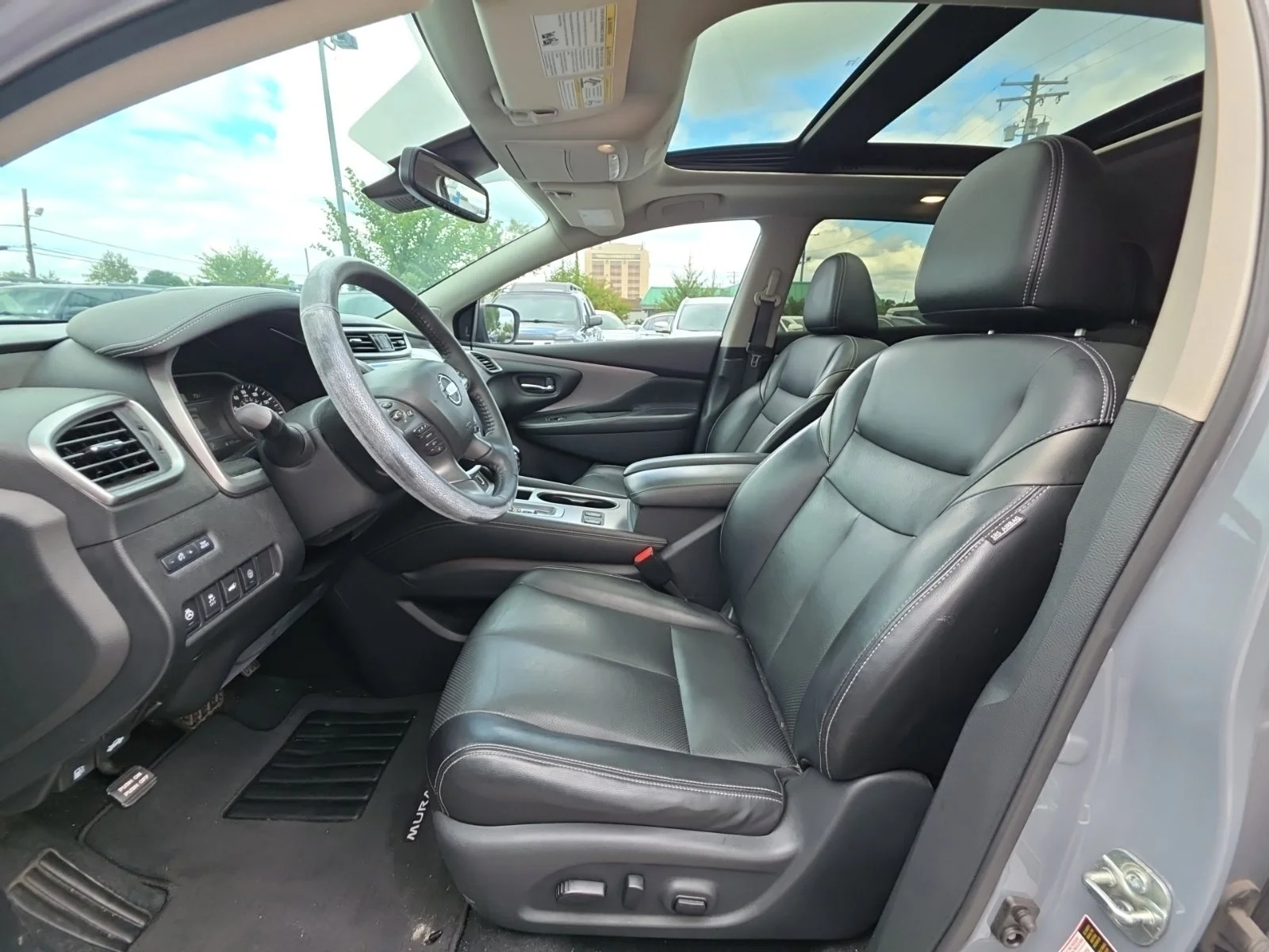 Used 2021 Gray Nissan SL image 11