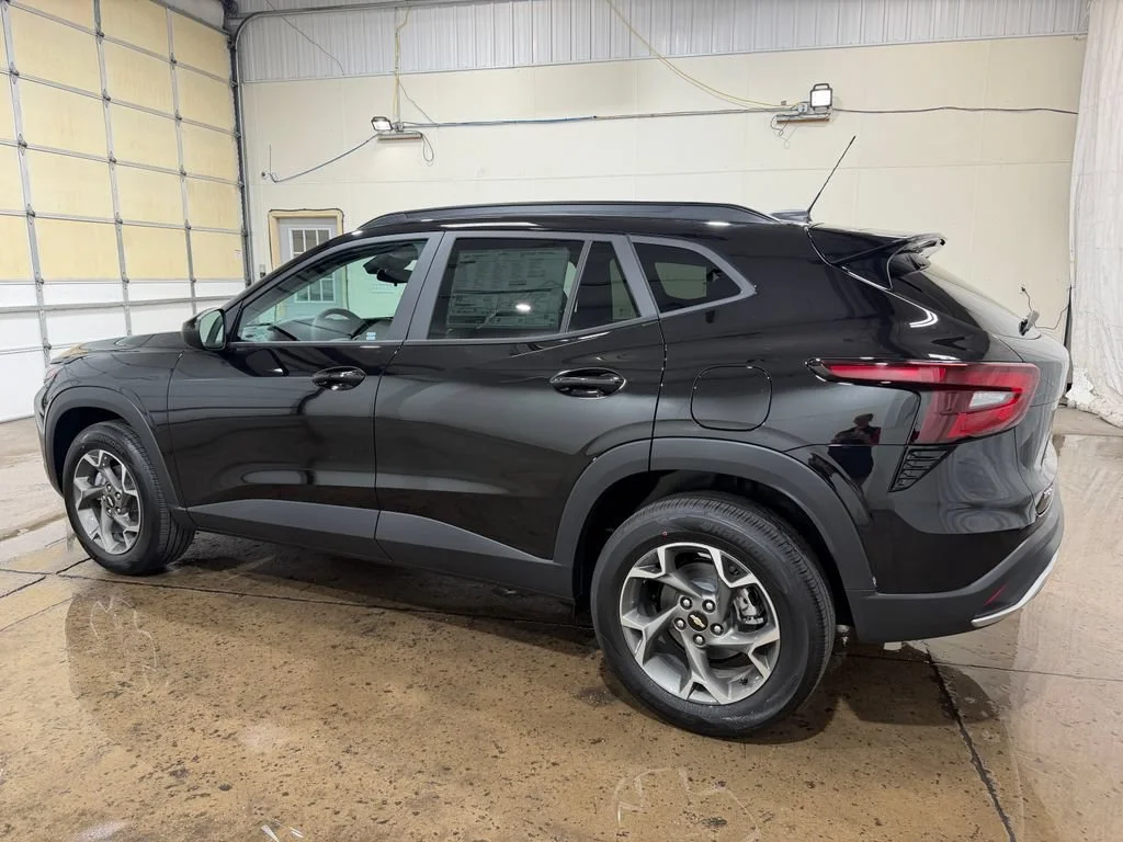 2026 Chevrolet Trax LT - Photo 15