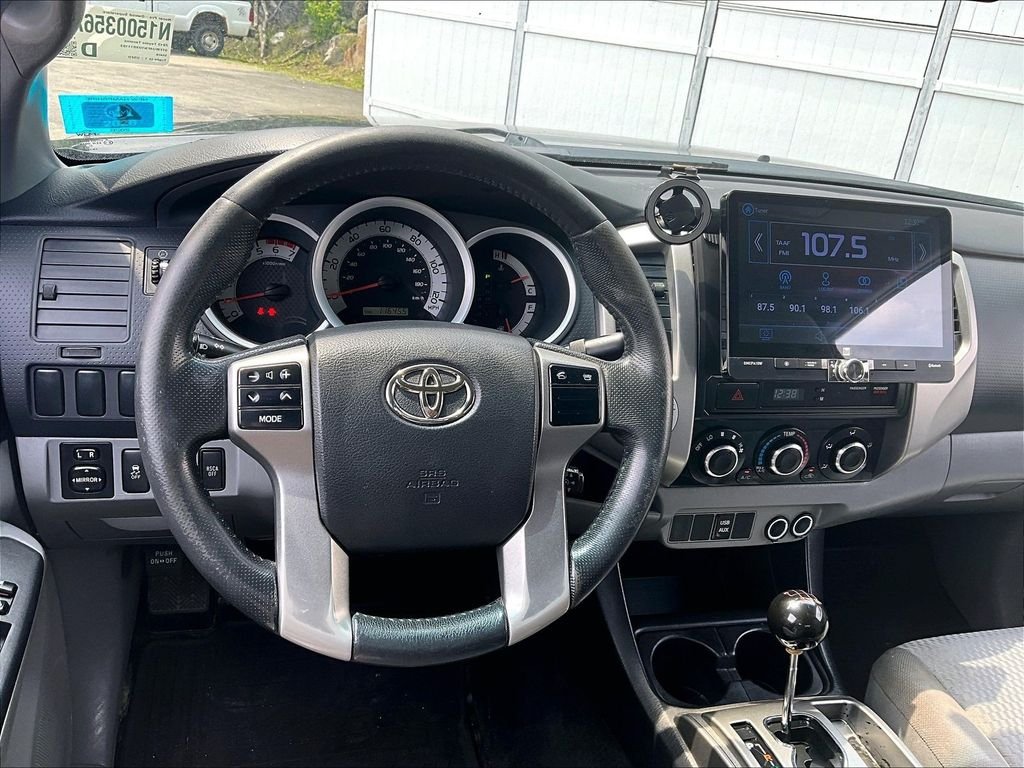 Used 2013 Black Toyota Base image 17