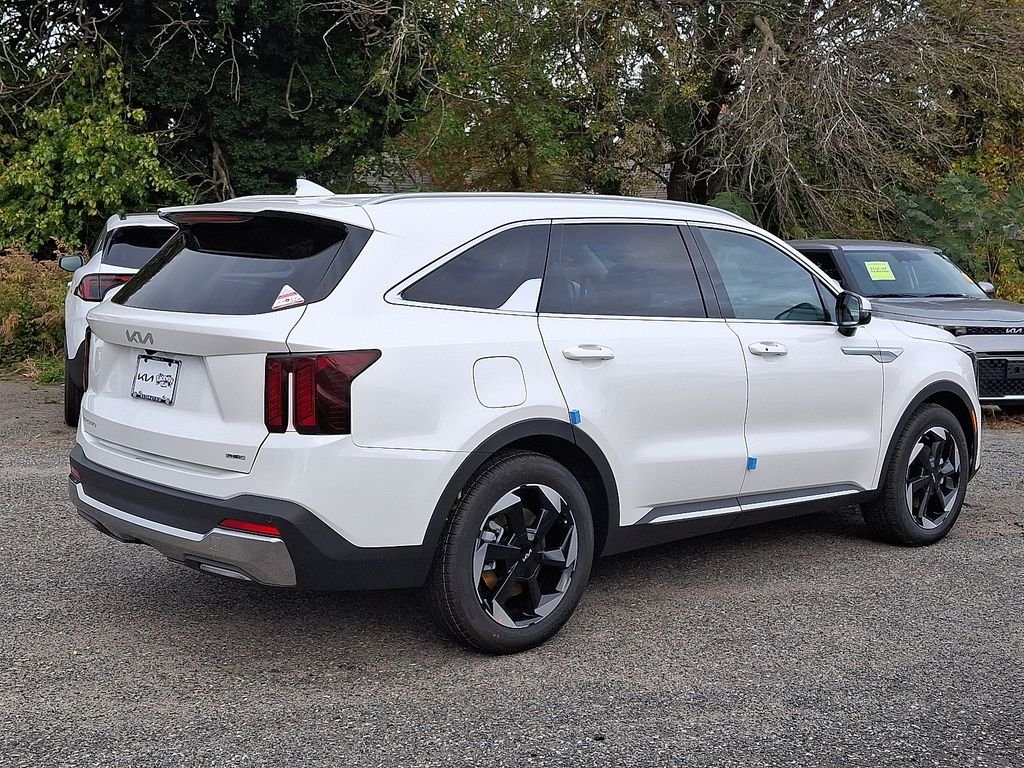 New 2026 White Kia EX image 4