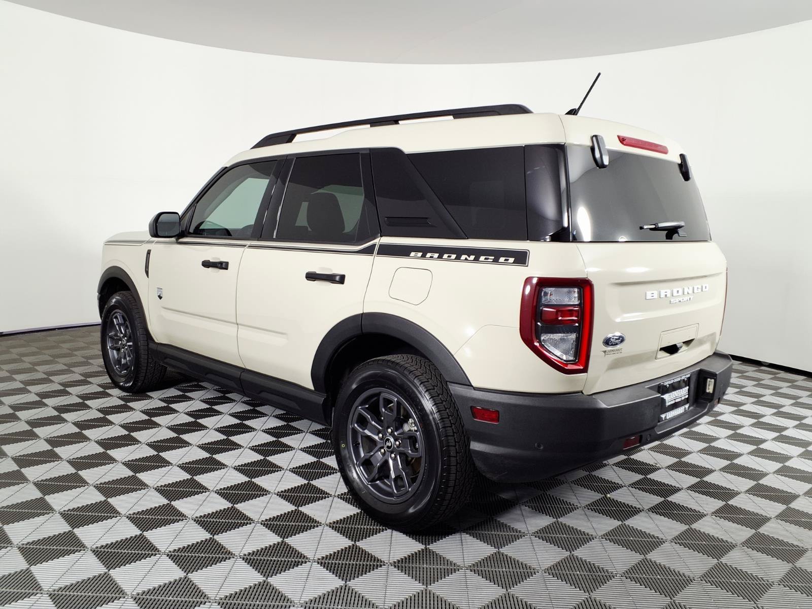 Used 2024  Ford Big Bend image 6