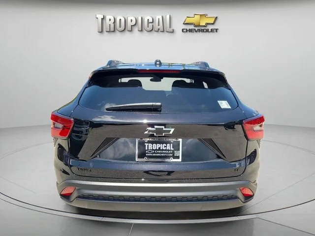 New 2026 Mosaic Black Metallic Chevrolet LT image 4