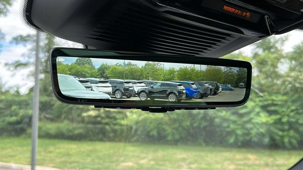 New 2027 Borasco Grey LAND ROVER Dynamic SE image 21
