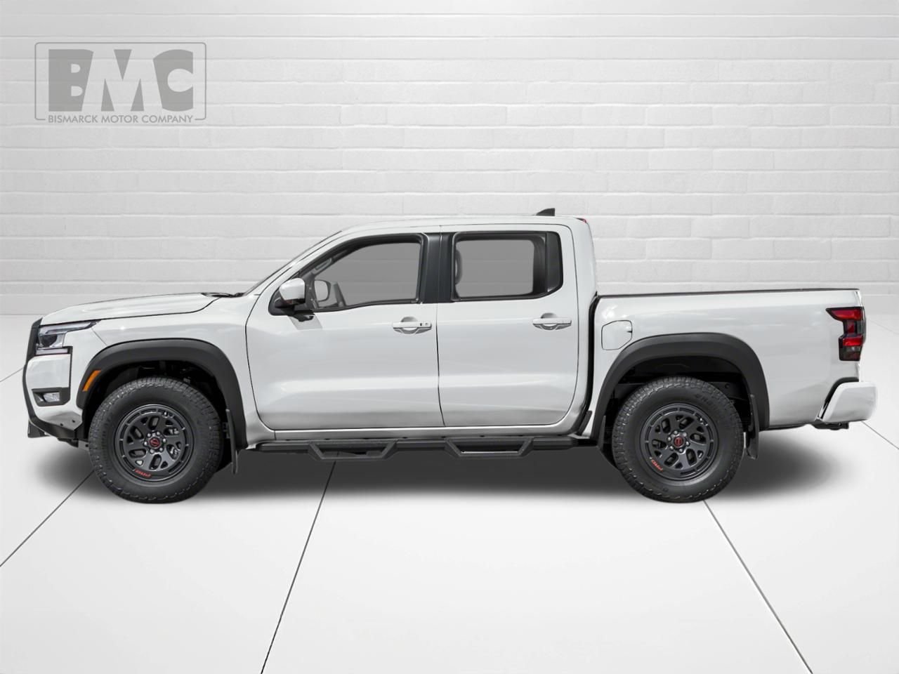 New 2026 White Nissan PRO-4X image 3