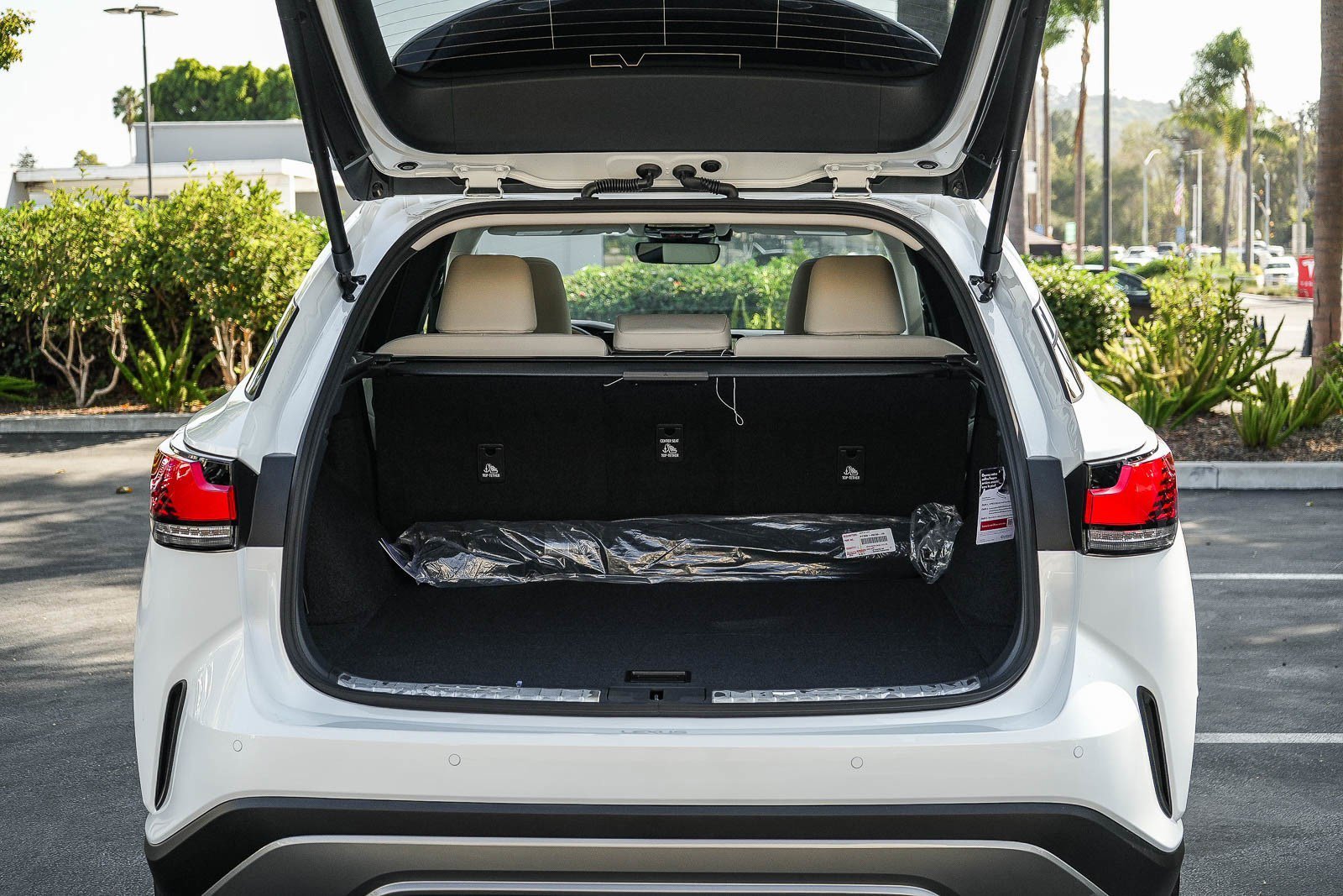 New 2026 Eminent White Pearl Lexus  350 PREMIUM+ image 25