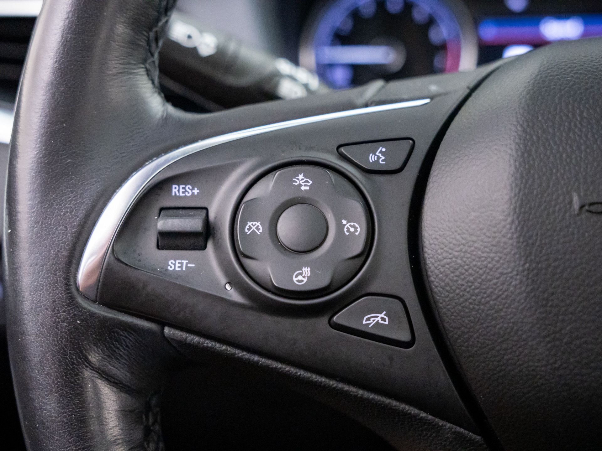 Used 2021 Gray Buick Premium Group image 32