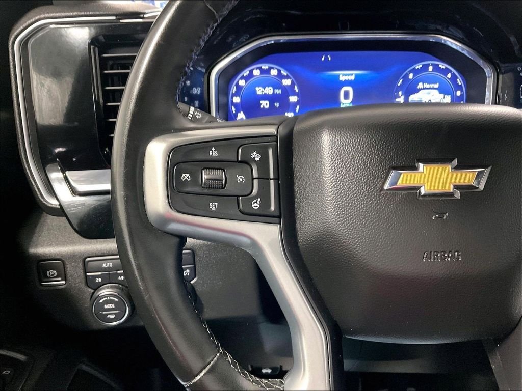 Used 2023 White Chevrolet LT image 22