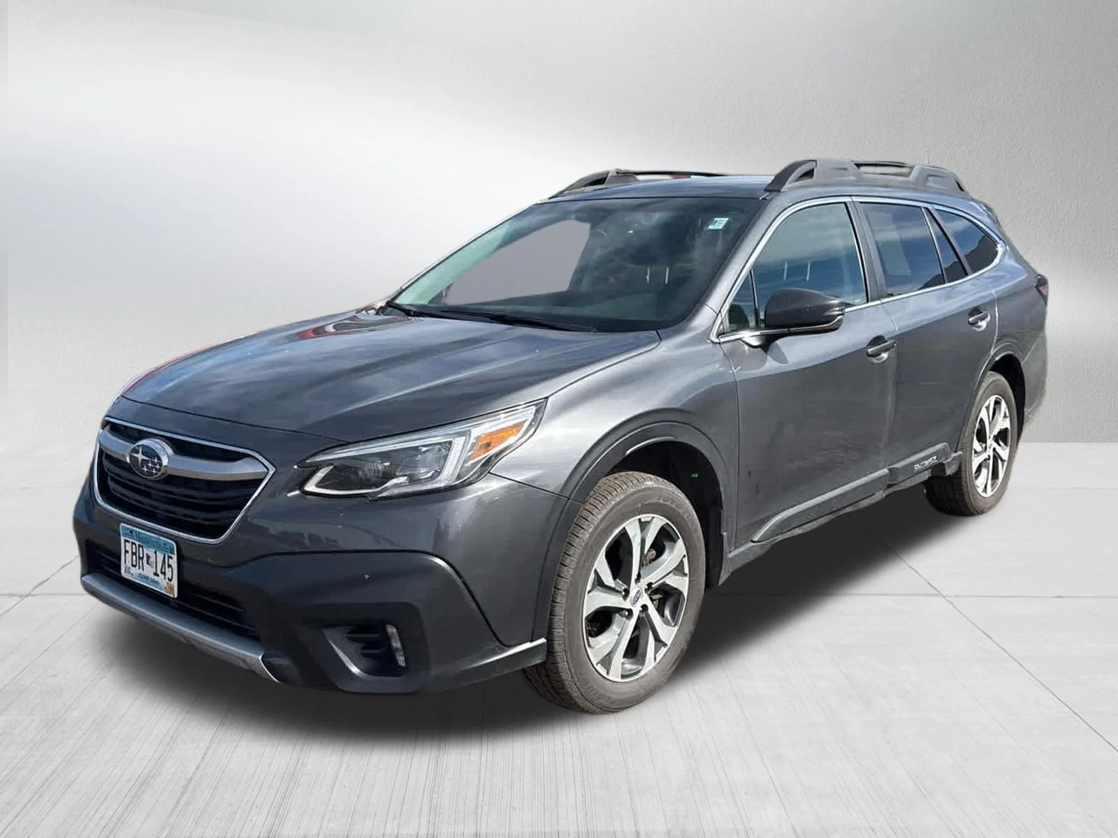 Used 2020 Magnetite Gray Metallic Subaru Limited image 2